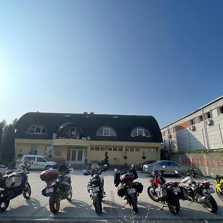 Luna Apartment ノヴィ・パザル エクステリア 写真