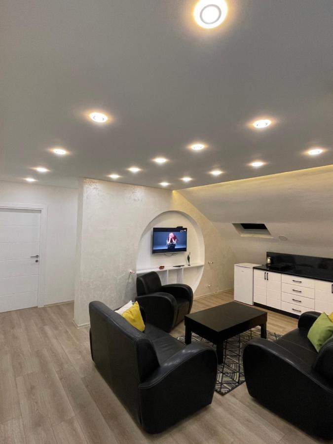 Luna Apartment ノヴィ・パザル エクステリア 写真