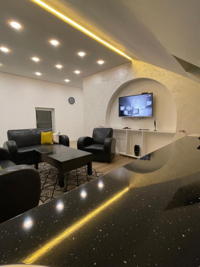 Luna Apartment ノヴィ・パザル エクステリア 写真