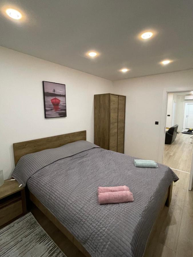 Luna Apartment ノヴィ・パザル エクステリア 写真