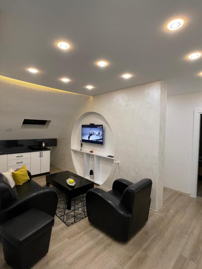 Luna Apartment ノヴィ・パザル エクステリア 写真